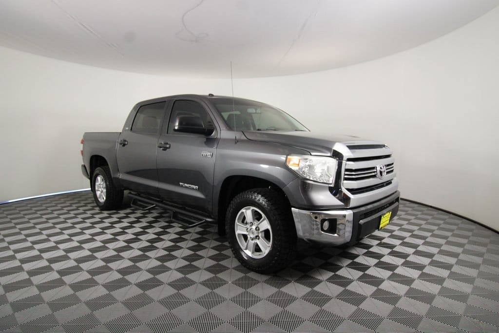 Used 2016 Toyota Tundra SR5 4D CrewMax – 5TFEY5F11GX204898