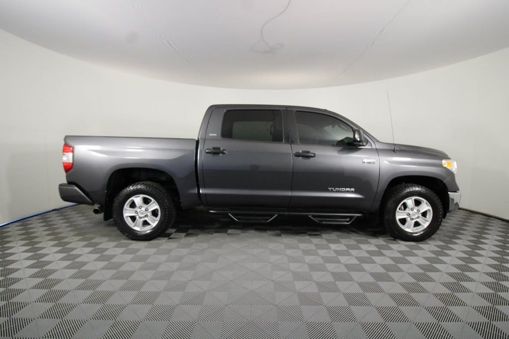 Used 2016 Toyota Tundra SR5 4D CrewMax – 5TFEY5F11GX204898