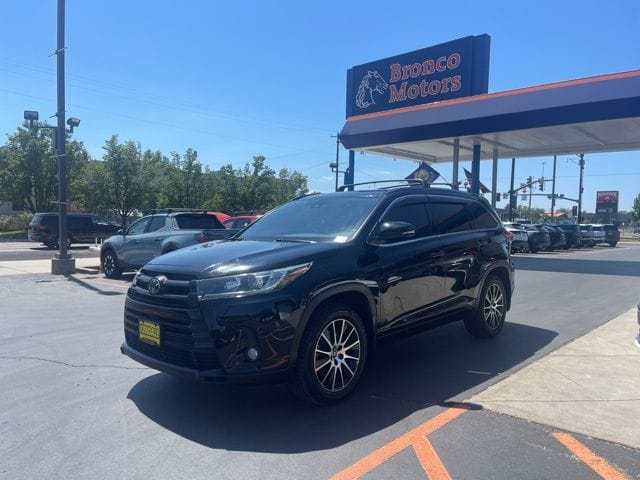 Used 2018 Toyota Highlander SE 4D Sport Utility – 5TDJZRFH4JS490341