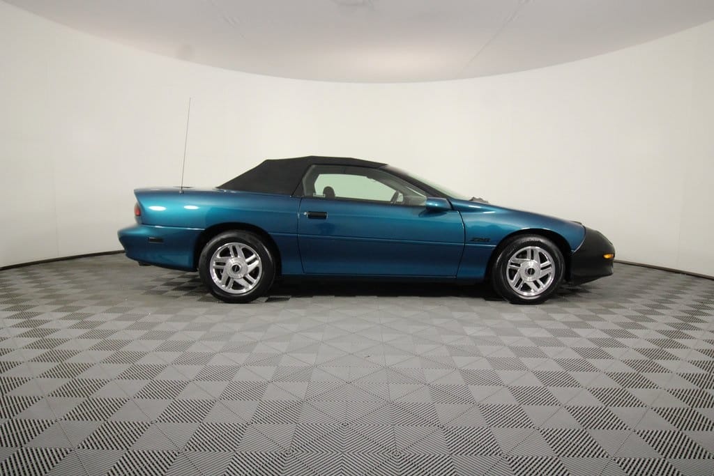 Used 1995 Chevrolet Camaro Z28 2D Convertible – 2G1FP32P8S2118924