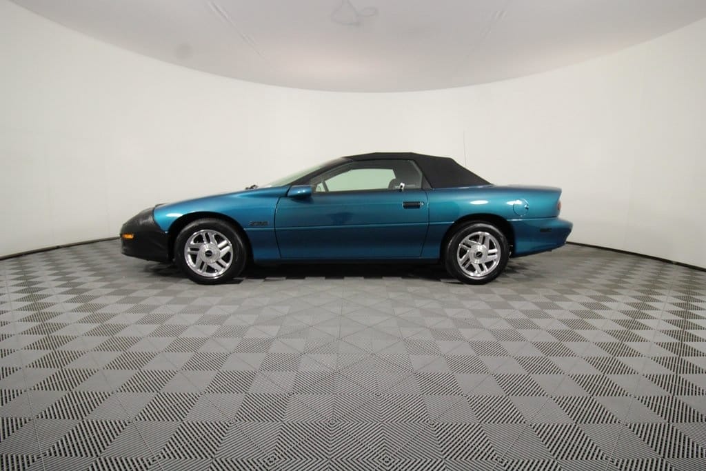 Used 1995 Chevrolet Camaro Z28 2D Convertible – 2G1FP32P8S2118924