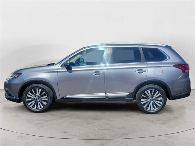 Used 2020 Mitsubishi Outlander SEL 4D Sport Utility – JA4AZ3A33LZ025392