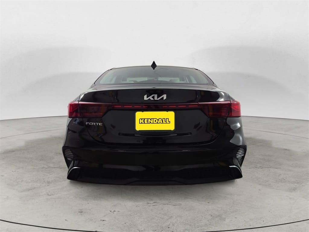Used 2023 Kia Forte LXS 4D Sedan – 3KPF24ADXPE511942