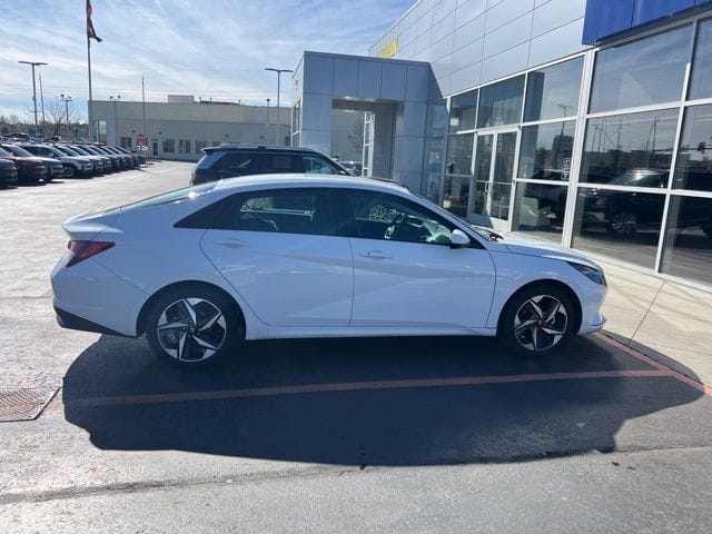 Used 2023 Hyundai Elantra SEL 4D Sedan – 5NPLS4AG4PH106068