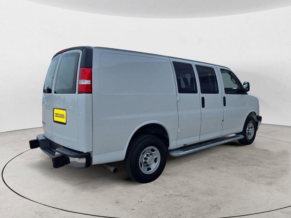 Used 2024 Chevrolet Express 2500 Work Van 3D Cargo Van – 1GCWGAFP7R1271077