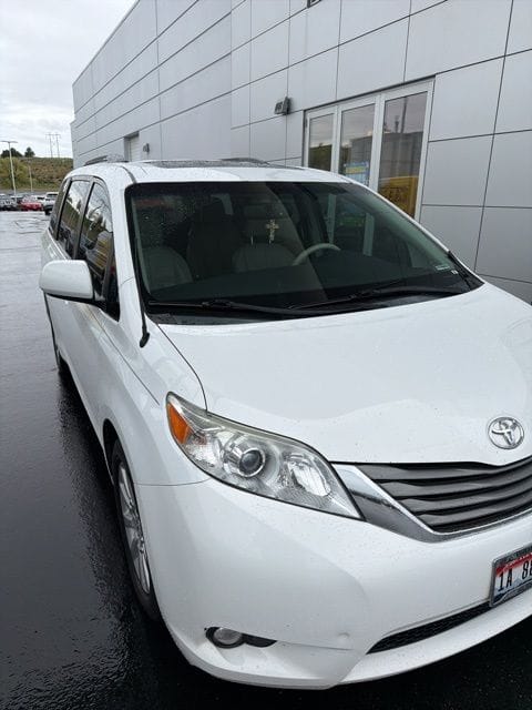 Used 2013 Toyota Sienna XLE 4D Passenger Van – 5TDDK3DC3DS066062