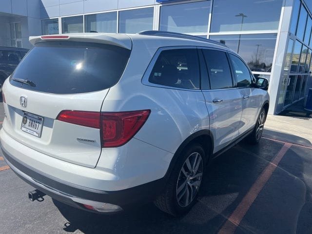 Used 2017 Honda Pilot Touring 4D Sport Utility – 5FNYF5H94HB024347