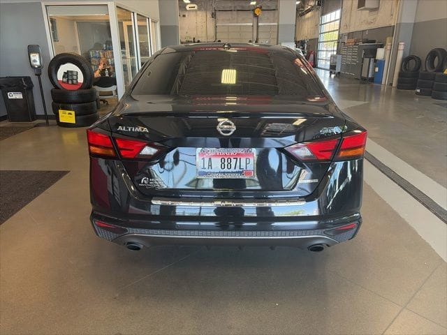 Used 2021 Nissan Altima 2.0 SR 4D Sedan – 1N4AL4CVXMN376486