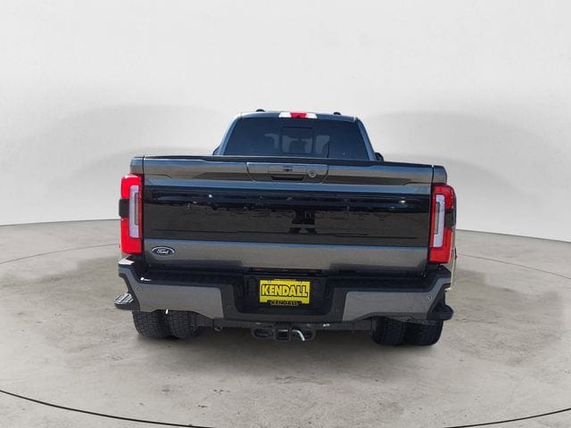 Used 2025 Ford F-450SD Platinum 4D Crew Cab – 1FT8W4DM6SEC95021