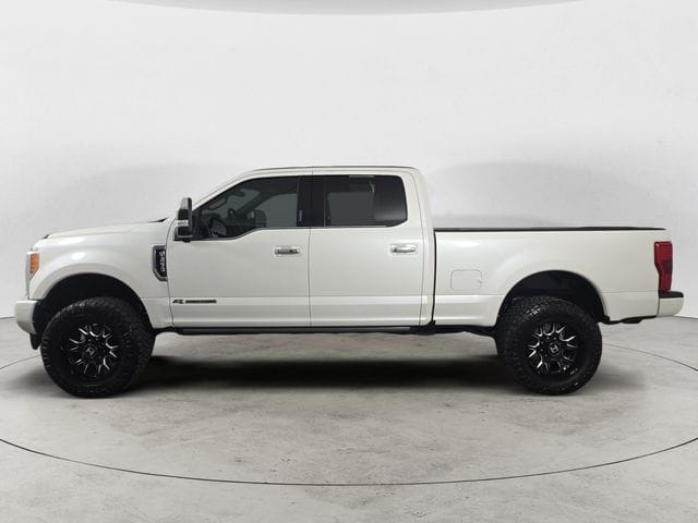 Used 2019 Ford F-250SD Platinum 4D Crew Cab – 1FT7W2BT1KEF88982