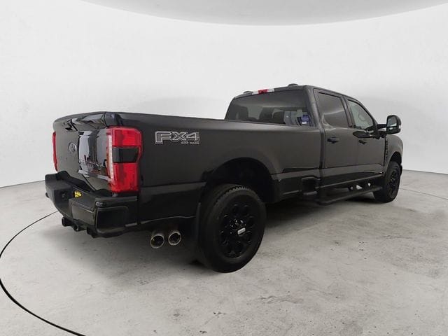 Used 2025 Ford F-350SD Lariat 4D Crew Cab – 1FT8W3BT9SEC43807