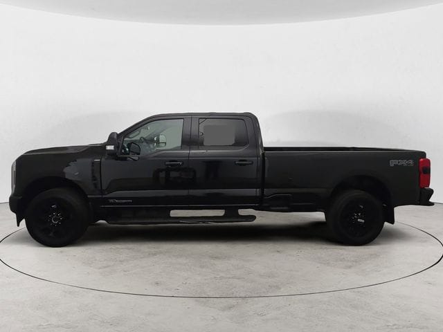 Used 2025 Ford F-350SD Lariat 4D Crew Cab – 1FT8W3BT9SEC43807