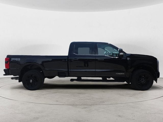 Used 2025 Ford F-350SD Lariat 4D Crew Cab – 1FT8W3BT7SEC41974