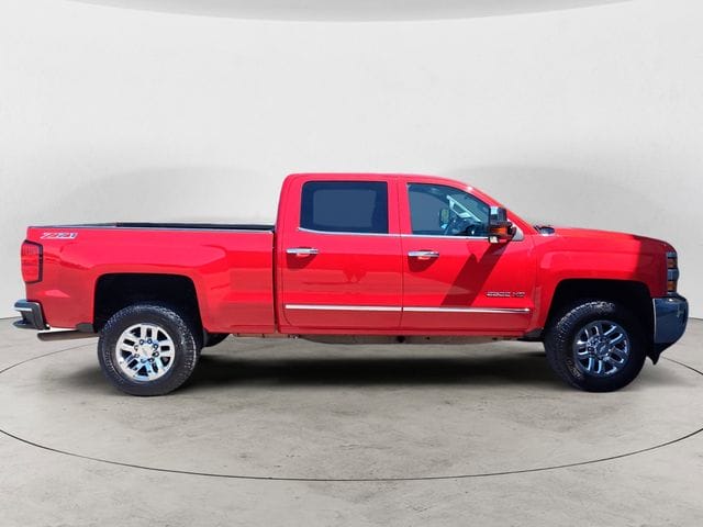 Used 2015 Chevrolet Silverado 2500HD LTZ 4D Crew Cab – 1GC1KWEG3FF558017