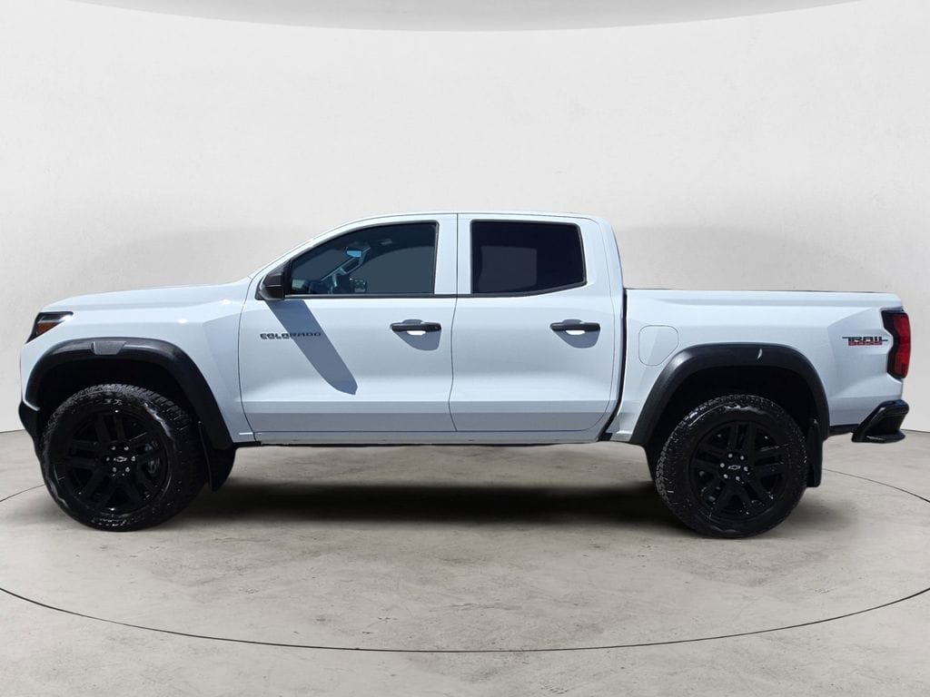 Used 2025 Chevrolet Colorado Trail Boss 4D Crew Cab – 1GCPTEEK0S1142276