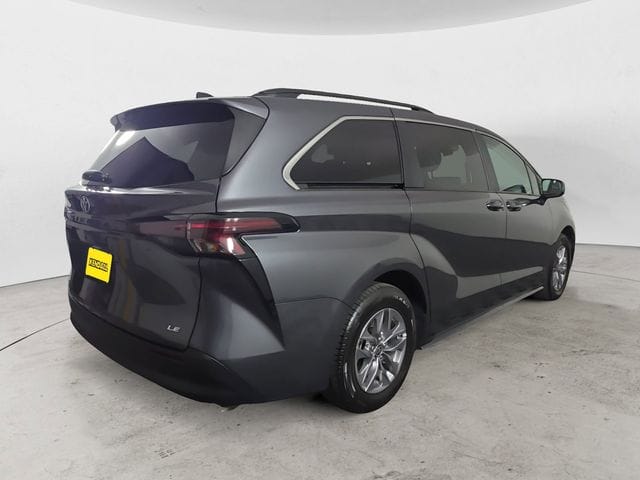 Used 2025 Toyota Sienna LE 4D Passenger Van – 5TDKSKFC4SS190577