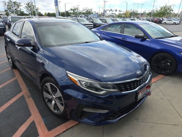Used 2019 Kia Optima S 4D Sedan – 5XXGT4L33KG313080