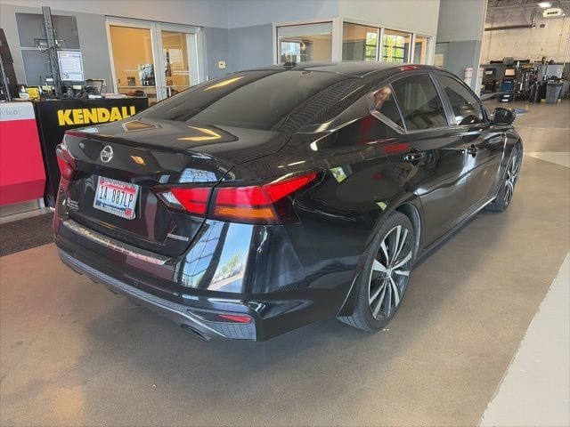 Used 2021 Nissan Altima 2.0 SR 4D Sedan – 1N4AL4CVXMN376486