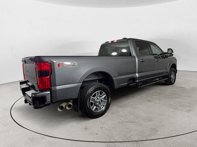Used 2025 Ford F-350SD Lariat 4D Crew Cab – 1FT8W3BTXSEC41631