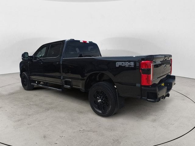 Used 2025 Ford F-350SD Lariat 4D Crew Cab – 1FT8W3BT7SEC41974