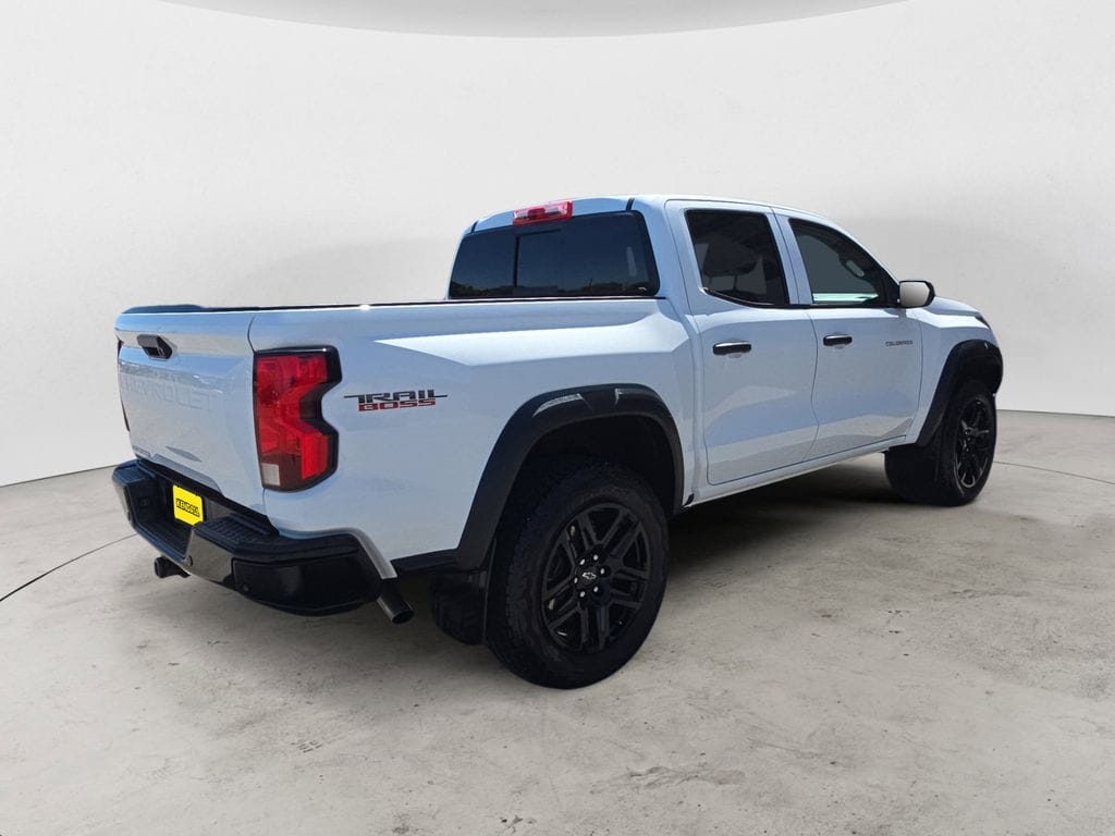 Used 2025 Chevrolet Colorado Trail Boss 4D Crew Cab – 1GCPTEEK0S1142276