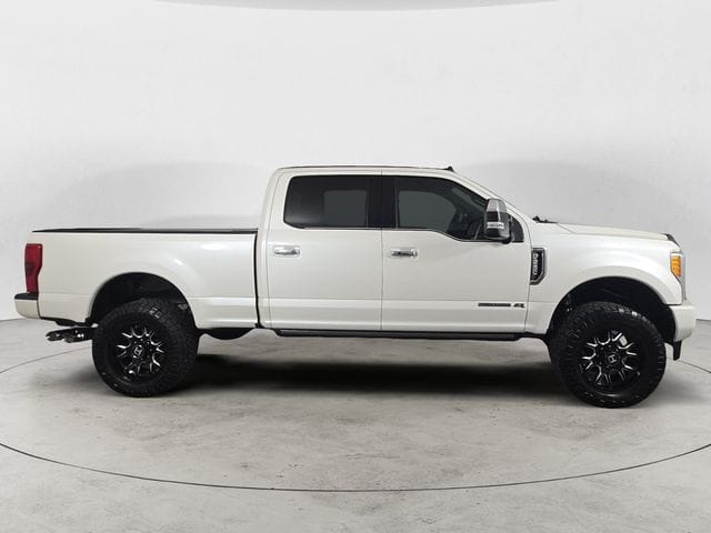 Used 2019 Ford F-250SD Platinum 4D Crew Cab – 1FT7W2BT1KEF88982