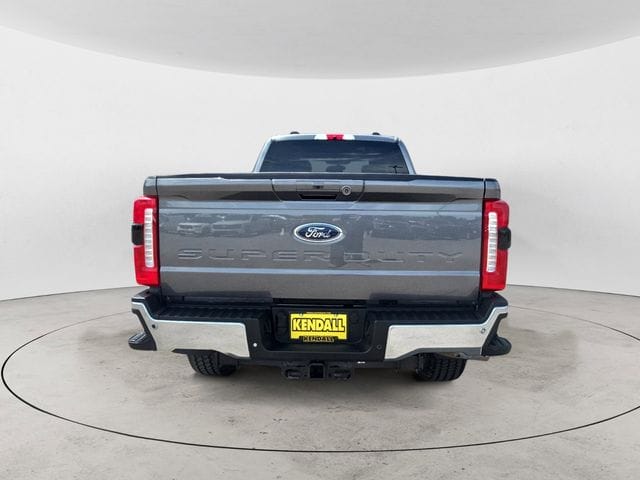 Used 2025 Ford F-350SD Lariat 4D Crew Cab – 1FT8W3BT1SEC42523